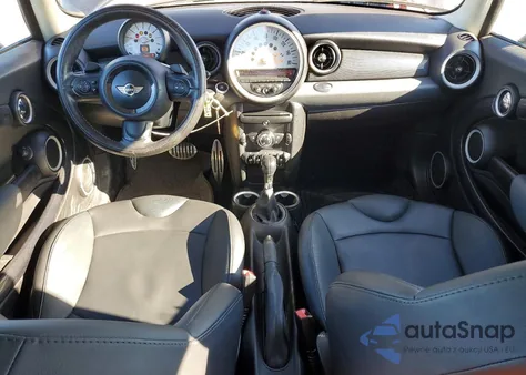 2011 Mini Cooper S z USA, uszkodzony, nr VIN WMWSV3C59BTY14763